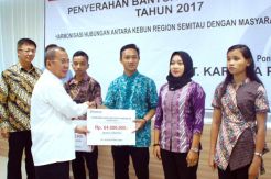 Dorong Studi STEM, Sinarmas Agro Beri Beasiswa Rp2,8 M