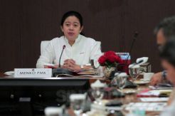 Puan Undang Dua Menteri hingga Bankir Bahas Bansos Pangan
