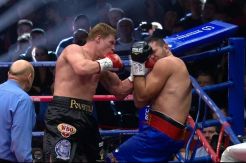 Hearn Tawari Povetkin Tampil di Acara Joshua-Parker
