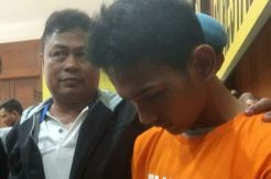 Sopir Taksi Online Perampok...