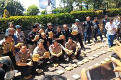 Ungkap 1 Ton Ganja,...