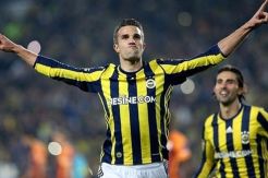 Setelah 14 Tahun Berkelana, Van Persie Akhirnya Kembali ke Klub Masa Remajanya