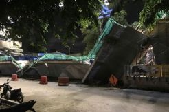 Konstruksi Beton Light...