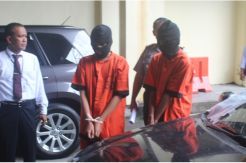 Mobil Dilempar Batu oleh Dua Pelajar Ini, Taufik Tewas