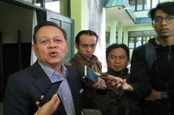 Sudrajat Minta Masyarakat Tidak Terlibat Komersialisasi Demokrasi