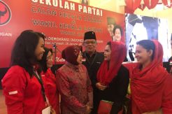 Siapkan Program Jatim, Puti Minta Saran Risma