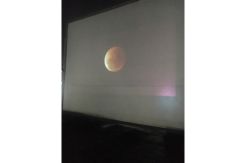 Gerhana Bulan Total Terlihat, Ribuan Pengunjung Kota Tua Bersorak
