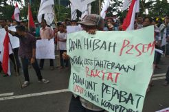 Ratusan Orang Demo Kejati Jatim, Desak Usut Tuntas Kasus P2SEM