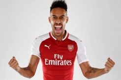 Pierre-Emerick Aubameyang Resmi Berseragam Arsenal