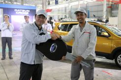 Pengiriman Datsun Cross...