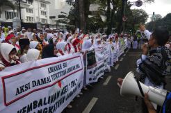Ratusan Koordinator PT SBL Unjuk Rasa Tuntut Dirut Dibebaskan