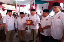 Pasangan Eramas Hadiri Perayaan HUT Partai Gerindra