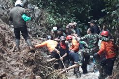 Ketua RT Desa Tenogo yang Hilang, Ditemukan Tewas Tertimbun Longsor