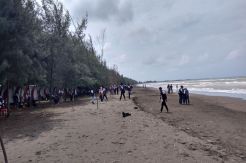 Indahnya Pantai Kaliprau di Pemalang yang Sejuk dan Asri