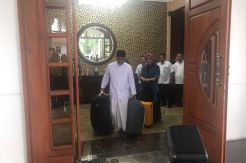Diiringi Doa Ibunda, Gus Ipul Tinggalkan Rumah Dinas