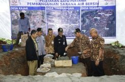 Semen Gresik Bangun Sarana Air Bersih Rp600 Juta