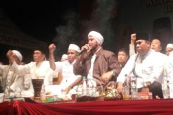 Habib Luthfi Bin Yahya Akan Hadiri Kobar Bershalawat 2018