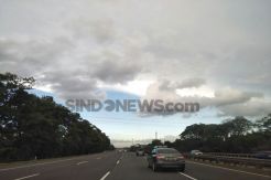 Cuaca Minggu Pagi Diprakirakan Berawan, Siang Berpotensi Hujan