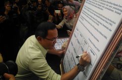 Deklarasi Kampanye Damai, Hanya Dodi-Giri yang Datang Berpasangan