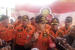 Basarnas Bagi-bagi Sembako hingga Kacamata untuk Masyarakat Lebak