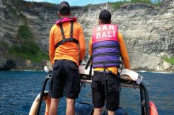 Wisatawan asal Rusia Tewas Terjatuh dari Tebing Laut