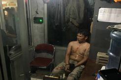 Bikin Kericuhan di Masjid, Tomi Dihakimi Massa