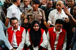 Sidang Berlangsung Singkat,...