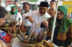 Gus Ipul Janjikan Pelayanan Perizinan Datang ke TPI