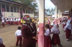 Gempa 5,7 SR, Siswa SD di Natal Dipulangkan