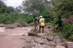 2 Pemancing Terserat Banjir Bandang, 1 Hilang