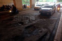 Jalan DI Panjaitan Dibetonisasi Lalu Lintas Macet 2 Km