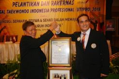 Grand Master Lioe Nam Khiong Pecahkan Rekor MURTI