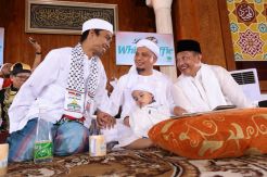 Hadiri Ceramah Ustaz...