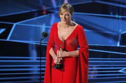 Allison Janney Menangkan Oscar untuk Aktris Pendukung Terbaik