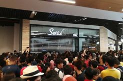 Didiskon, 11.000 Orang Antre Berebut 200 Perangkat Apple
