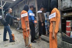 Pelaku Peragakan 37 Adegan Dalam Rekonstruksi Pembunuhan di Cililin