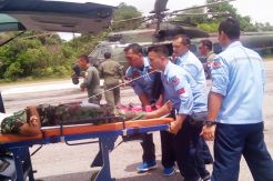 Militer Indonesia dan Singapura Evakuasi Korban Perang