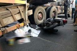 Gagal Menyalip, Pelajar di Tangsel Tewas Menabrak Truk