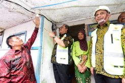 Jabar Catat Rekor Muri Pemasangan Sambungan Listrik Rumah Tangga Terbanyak