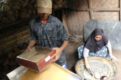 Melihat Pembuatan Gula Kristal Banyumas yang Tembus Pasar Eropa