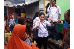 Sambil Joget Dangdut, Warga Matraman Antusias Hadiri Sosialiasi Perindo