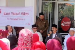 OJK Siap Tambah 20 Bank Wakaf Baru