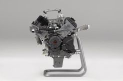 Honda CBR250RR Akan DIbenamkan Empat Piston