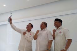 Aher Minta Pasangan Asyik Lebih Gencar Kukurusukan