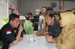 Menteri ESDM Janji Gratiskan Listrik Korban Erupsi Sinabung