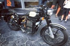 Royal Enfield Mulai Garap Motor Listrik