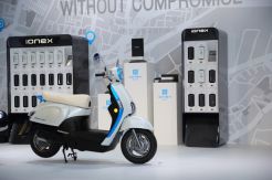 Baterai Siap, Kymco Perkenalkan Skuter Listrik Ionex