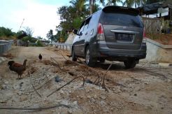 Parah, Baru Sebulan Dibangun Jembatan Tingkip Sudah Rusak