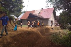 Jelang Jumat Agung dan Paskah, Kodim 1414/Tator Bersama Warga Aksi Bersih Gereja