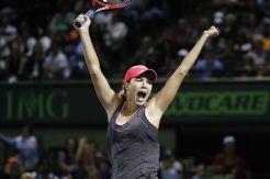 Venus Williams Dipermalukan Pemujanya di Miami